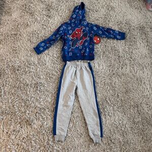 Marvel Spiderman Graphic Sweatshirt & Sweatpants Set